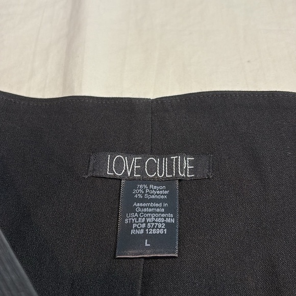 Love Culture Black Pull On Micro Shorts with Elastic Side Panels. Small/Medium - Picture 3 of 8